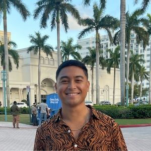 Meet your Posher, Justin